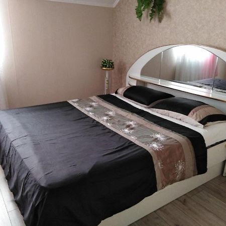 Apartament On Komarova 29 Вулиця Комарова 29 Kropyvnytskyj Eksteriør bilde